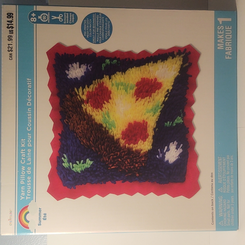 Creatology DIY Pizza Yarn Pillow Craft Kit